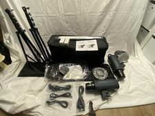 Profi-Fotostudio von Helios mit viel Zubehör