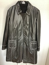 Neuer Ledermantel Von MOSCHINO