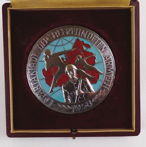 Plakette spartakiade der - i,