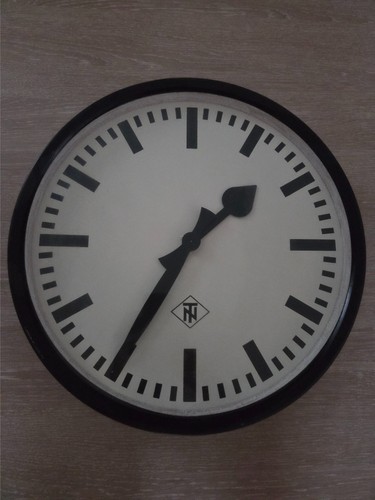 Industrielle wanduhr - tn,