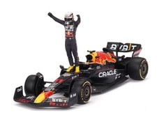 ORACLE Red Bull Racing RB18 - #11 Perez + Figur - 2022 Monaco GP - Mini GT 1:64