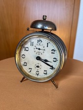 Antiker Wecker der Firma Kienzle, nicht mehr funktionstüchtig