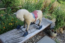 STEIFF  Pferd auf Rädern