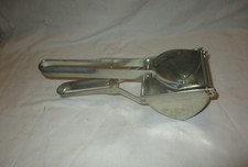 Kartoffelpresse aus Edelstahl