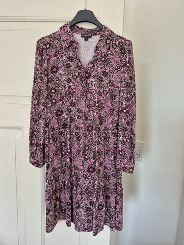 Kleid knielang langärmelig