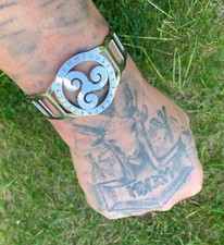 Armreif Triskele Wikinger Schmuck Armband Runen Mittelalter Knoten Edelstahl Tyr