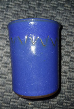 Tonbecher / Vase / Glas aus