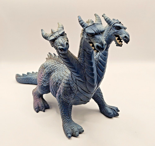 Dreiköpfiger drache dragon - dreiköpfiger,