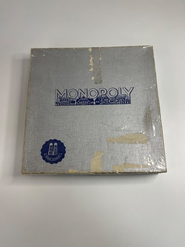 Monopoly mit holzhäusern - monopoly,