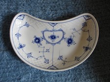 Bing & Gröndahl Halbschale Musselmalet Schuppen weiß blau , handbemalt, 2. Wahl