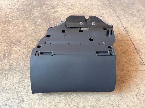 Handschuhfach audi 4f - a6,