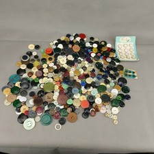 Vintage alte Knöpfe Konvolut 150+ verschiedene Farben Größen #3295