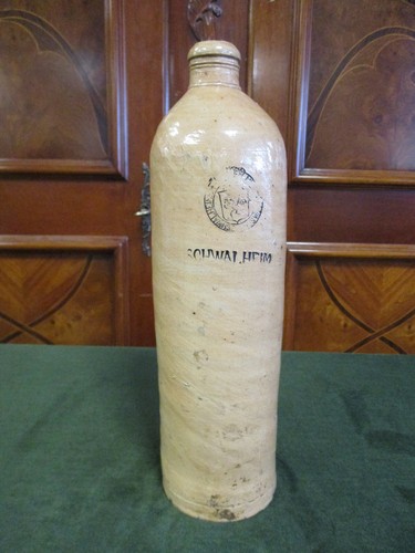 Mineralwasserflasche