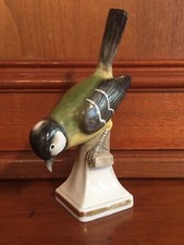 Porzellanfigur Neapel Capo di Monte Vogel Meise auf Sockel 14cm