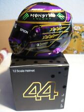 Lewis Hamilton Helm 1/2 - Abu