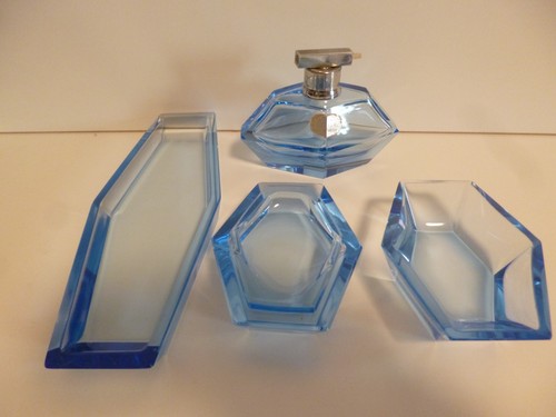 Toiletten garnitur blau - garnitur,