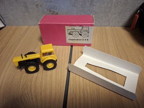 Ddr modell traktor d4k dudra - modell,