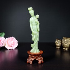Vintage Kunststein  Jadefarbe  Figur Skulptur Geisha  Frau mit Blume