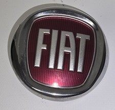 Emblem hinten Fiat Grande Punto 199 B632 rot 8,5