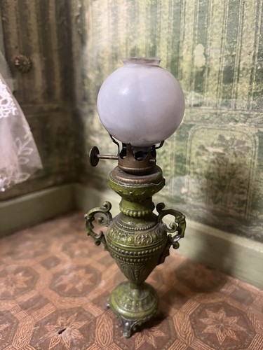 Jugendstil-Petroleumlampe