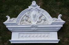 Steinfigur Türbekrönung Supraporte 2 teilig Betonstuck, Konsolen Fassadenstuck