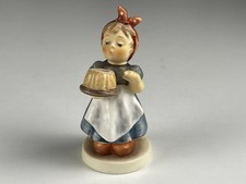 Hummel Figur 2271 Bäckersfrau