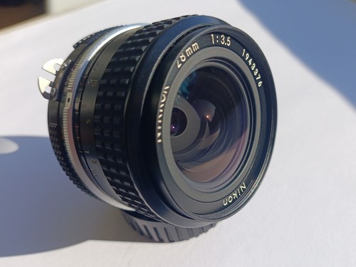 Objektiv nikon nikkor 28mm - objektiv:,