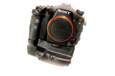 Sony Alpha SLT-A99V 24.3 MP