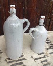 2 x alte Steinzeug Flasche Steingut Feldflasche Bauernkrug Salzglasur Krug antik
