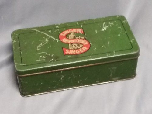 Alte blechdose singer - alte,