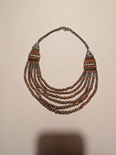 alte Kette mit Koralle und