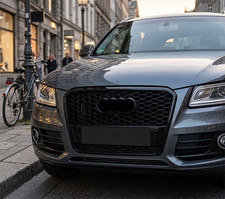 Wabengrill Schwarz Glanz