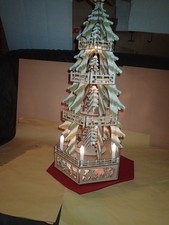 LUMIDA Xmas XL-Holzpyramide 4-stöckig inkl. Motor, Licht & Timer, Höhe ca. 70cm