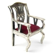 Süßer Miniatur Stuhl 925