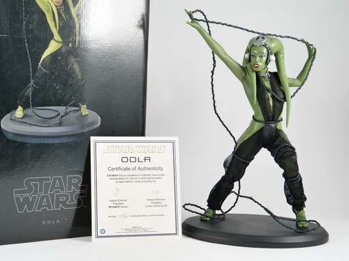 Star wars oola attakus - star,
