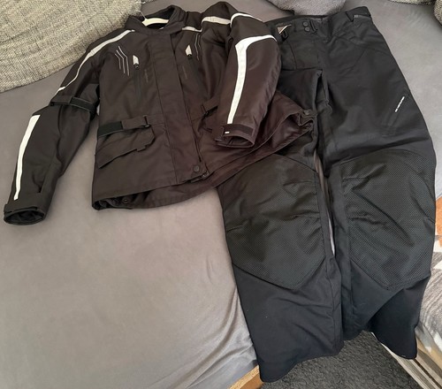 Motorradkleidung