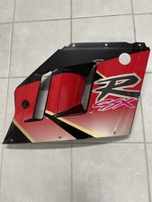 Suzuki GSXR 1100, GV73c, Seitenverkleidung Mitte Rechts, rot schwarz