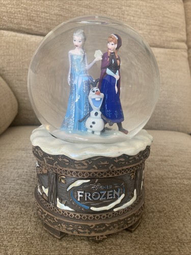 Disney store musical - disney, frozen