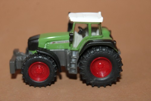 Siku farmer 1875 traktor - siku,