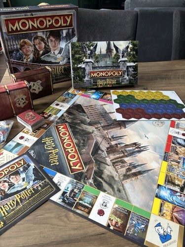 Hasbro gaming monopoly - hasbro,