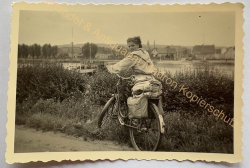 Orig foto frau fahrrad - foto, um