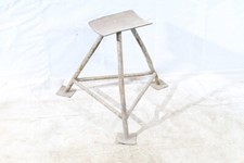 1x Dreibein Stütze Dreibock Bock Bau Rohrablage Handwerker Ablage Ständer