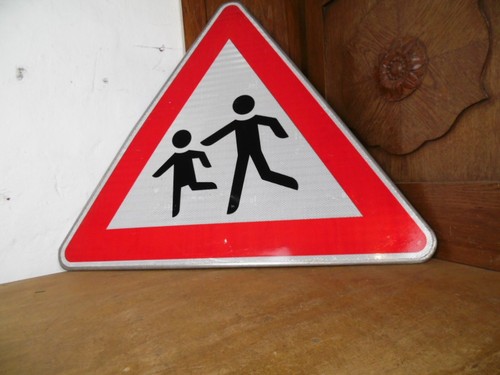 Altes verkehrsschild schild - verkehrsschild,