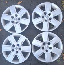 Original Nissan Radkappen 4X