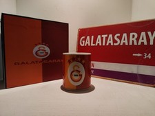 Galatasaray Box Geschenkset Tasse Wanddeko Duftbaum von Gala Osimhen 