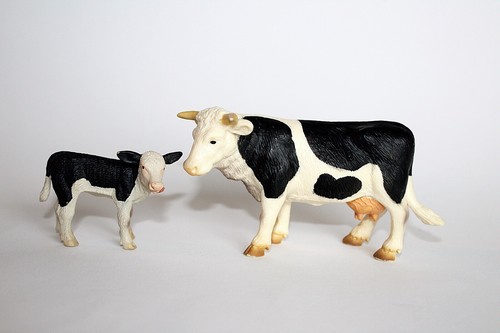 Figuren kuh mit kälbchen von - kälbchen,