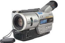 Sony DCR-TR7000E PAL Digital 8 (Hi8, Video8 kompatibel) Handycam Camcorder TOP"