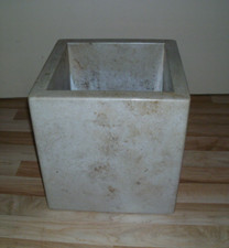 Blumentrog Blumenkübel Blumentopf Pflanztopf, Jura Marmor massiv, Naturstein