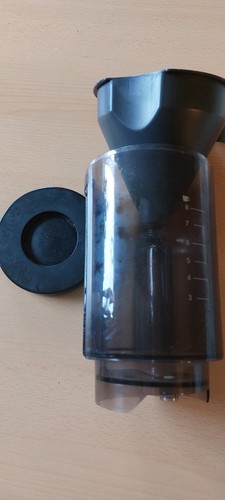 Wasserbehälter mit deckel - deckel, und