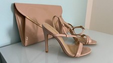 BOOHOO Sandaletten, Beige/Nude Lack, Gr. 39/UK6 mit passender Handtasche